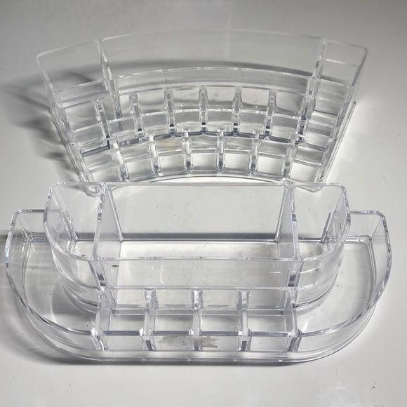 Acrylic organizers - Picture 1 of 3